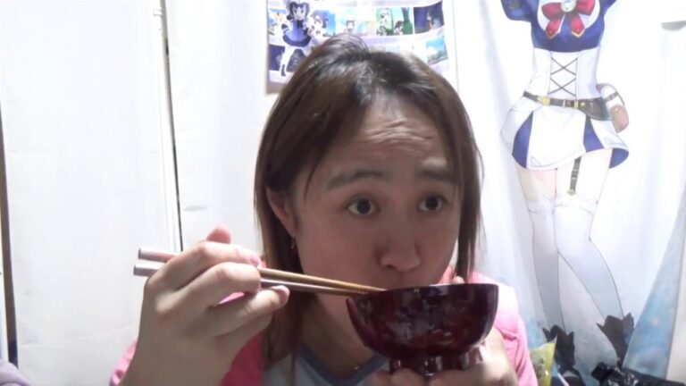 梅ワカメうどん、美味しいよぉ～☆