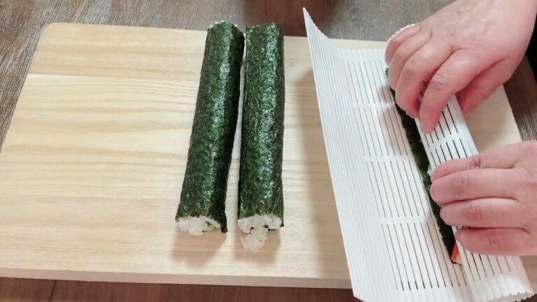 簡単高校生女子のお弁当／細巻き寿司弁当／かっぱ巻き／かにかま巻／彩りたまご焼き