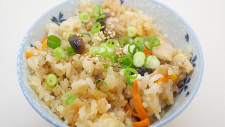 『鶏肉と千曲ぶなしめじの炊き込みご飯』作り方