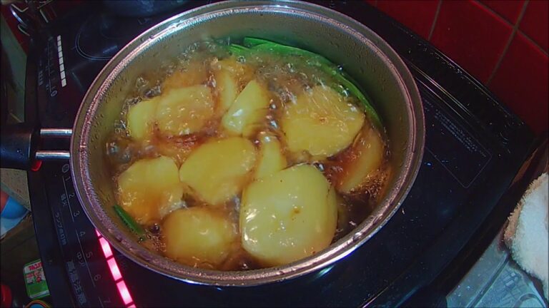 【家庭菜園】煮ない！？ジャガイモとインゲンの煮物【料理】