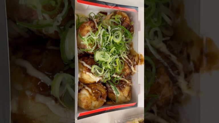 ぢゅぢゅ Kntetsu Passe 店・お好み焼き 豚玉ソース味 ２枚 税込 660円 たこ焼き６個入 税込 480円 TOTAL 合計 1,140円 PART１