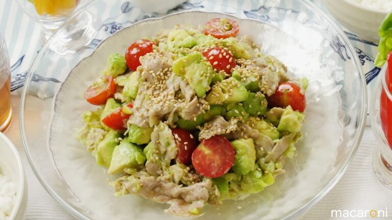 レンジで爆旨誕！ アボカドと 蒸し豚 ロース肉の ネギ 塩 和え のレシピ 作り方