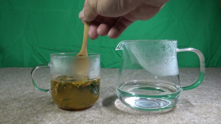 🥕 無印良品「食べるスープ ユッケジャンスープ」の開封から試飲までを特別にご紹介！🎥