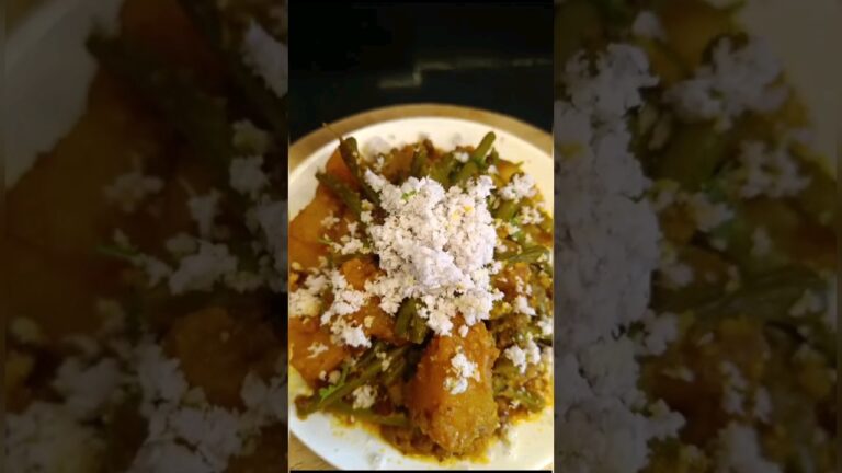 Bengali every Home special কুমরোর ছক্কা/ pumpkin dry curry with black gram pea. #lunchideas