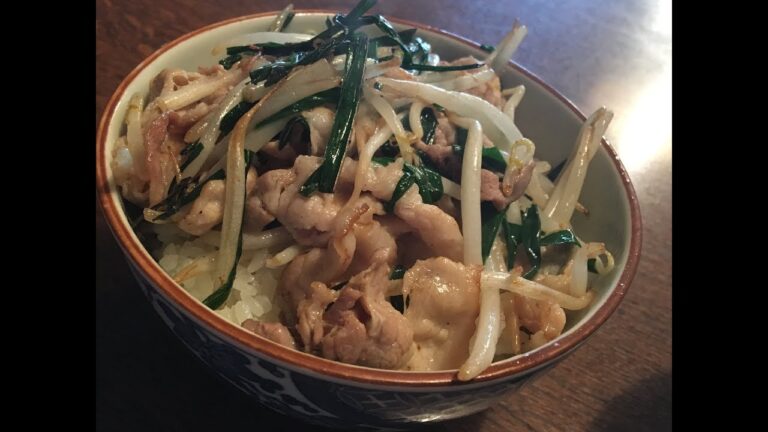 豚ニラもやし丼