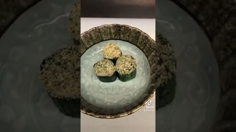 ほうれん草のお浸しラップを使って綺麗に！spinach