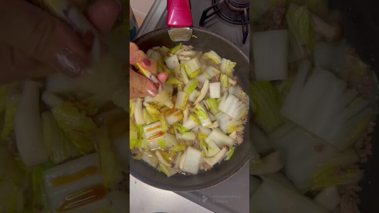 白菜あったらこれ！和風そぼろ煮✨
