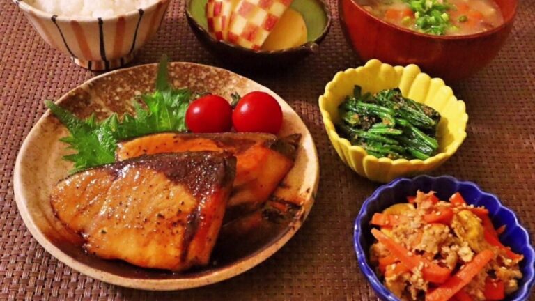 【料理】ブリの照り焼き・人参しりしり・ほうれん草の胡麻和え