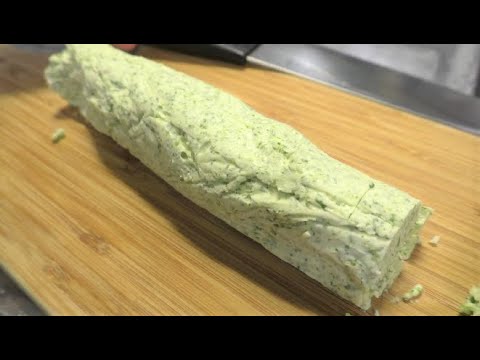 どんなシーンにも最適なバター「エスカルゴバター」の作り方