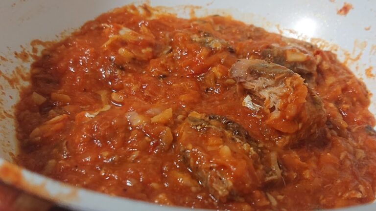 サバ缶を使った簡単レシピ、鯖のトマト煮