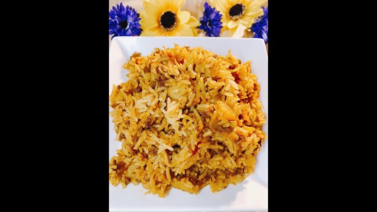 estanboli rice 　挽肉とじゃがいもを使った炊き込みご飯です