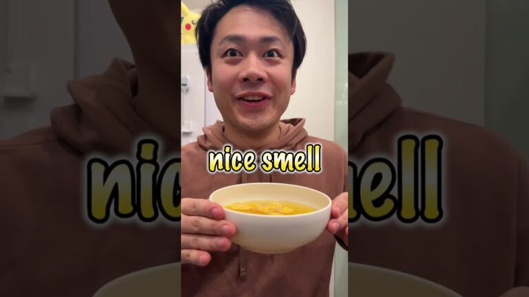 コーン味のグミをお湯で溶かしたらコーンポタージュになるのか検証してみた結果！？ #shorts