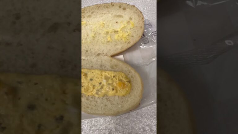 #159 【セブンにしては斬新なパン】たるパン（タルタルソース入り）