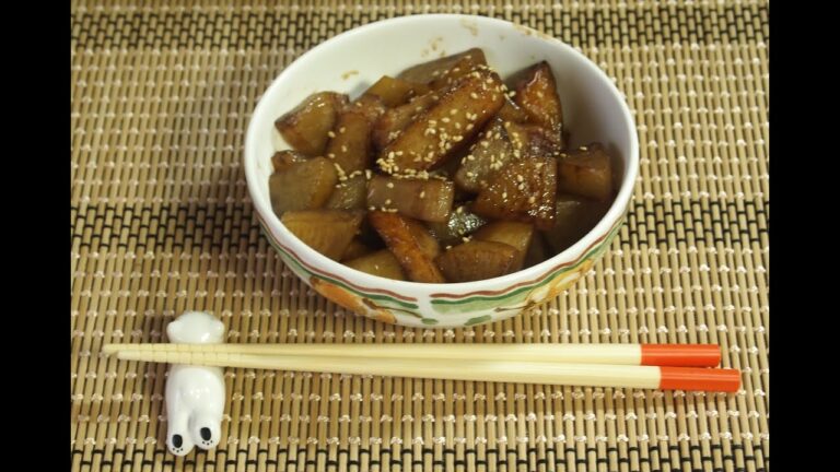 【京都の奥様が作る】お手軽「大根とさつま揚げの甘辛炒め」