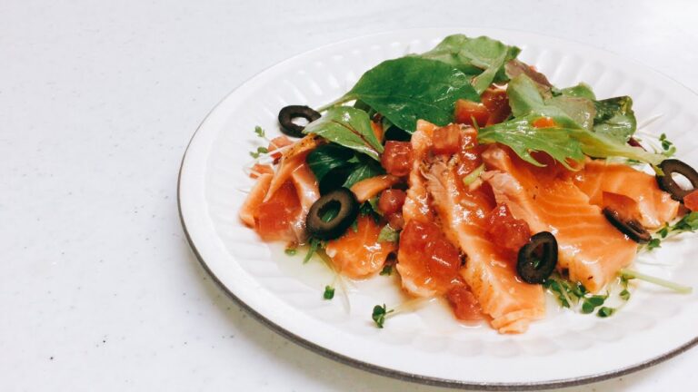 炙りサーモンのカルパッチョ　〜レモンドレッシング〜