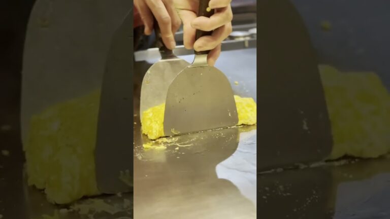 鉄板でだし巻き玉子
