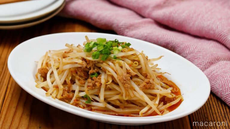【もやしとひき肉の麻婆風炒め】ピリ辛！コスパ抜群簡単おつまみ♪｜macaroni（マカロニ）