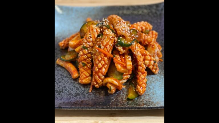 イカときゅうりのピリ辛和え | 箸が止まらない美味しさ #Shorts