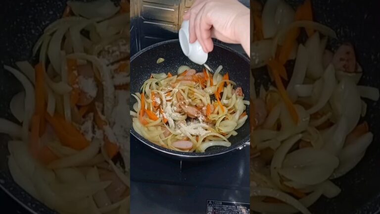 玉ねぎとウインナーのコンソメ炒め　#shorts #料理 #玉ねぎレシピ