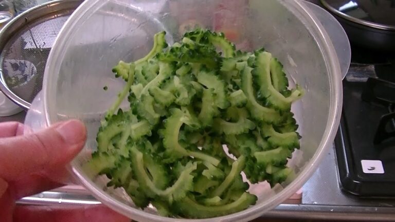 苦くないよ　にがうりのおかか和え　野菜をたっぷり食べよう！　糖尿病友の会にボランティア提供したレシピ