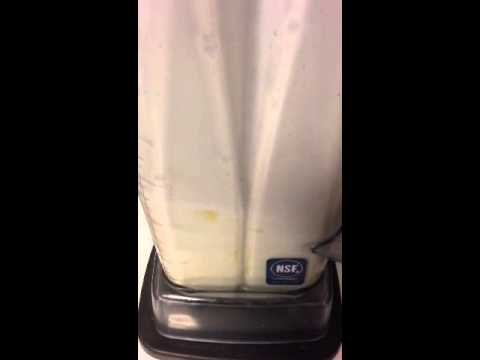 マカダミアナッツバナナンヨーグルトスムージー