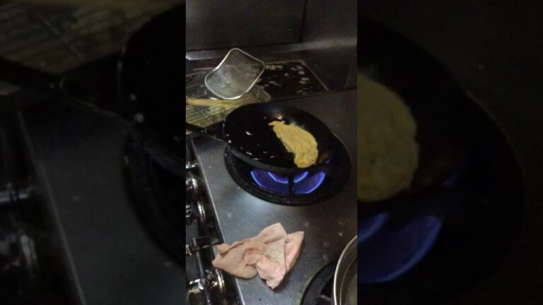 職人技！！！   やきとんひなた 【ニラ玉編】