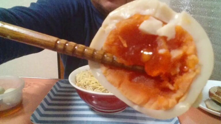 【めし日記】行列のできる店担々麺二人前をもやしたっぷりにして食べてみた。