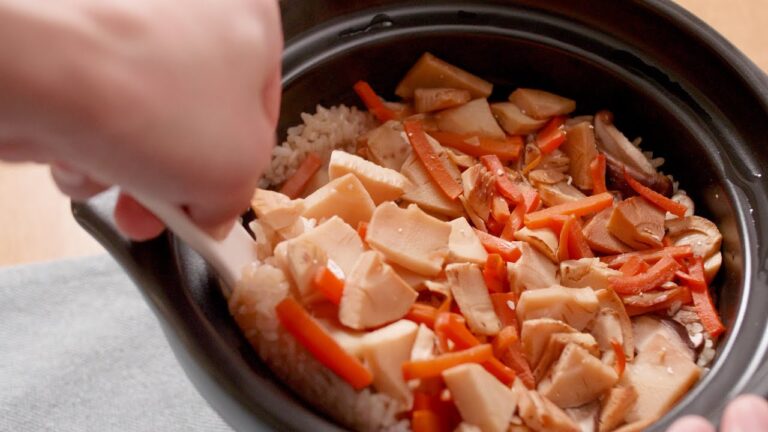 【たけのこの炊き込みご飯】相性抜群の三つ葉で風味アップ