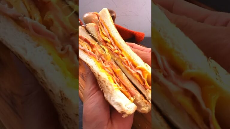 ワンパンでベーコンチーズエッグトースト