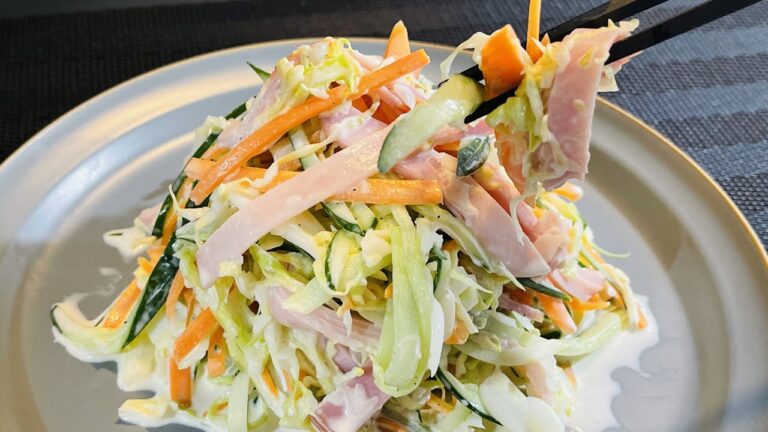 めちゃ簡単❣️切って混ぜるだけでお店の味！【コールスローサラダ】無限に食べれる美味しいサラダ♪Coleslaw salad【home cooking】