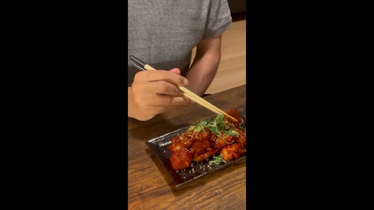 激辛ヤンニョムチキンに挑んだ勇者の結末                                                                          #shorts