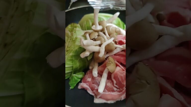 キャベツとキノコと豚こまの蒸し焼き #ぶなしめじ