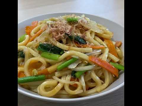 野菜が５００g入ったかつおだし香る和風焼うどん