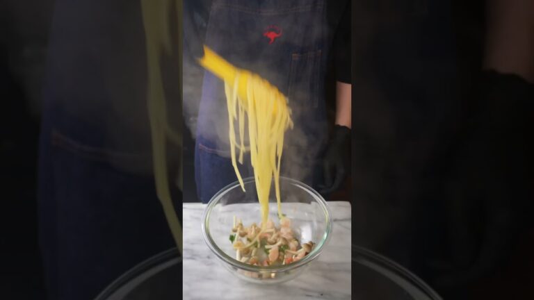 エビとキノコの和風ペペロンチーノ🍝