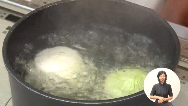 どかんと丸ごと新タマネギのスープ（藤沢産食材：タマネギ）