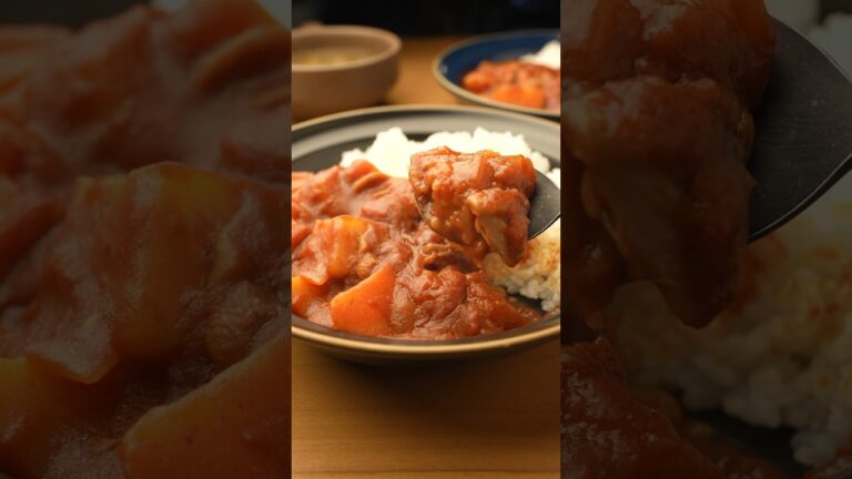 おかわり！って彼が叫んだ『トマト缶無水カレー』