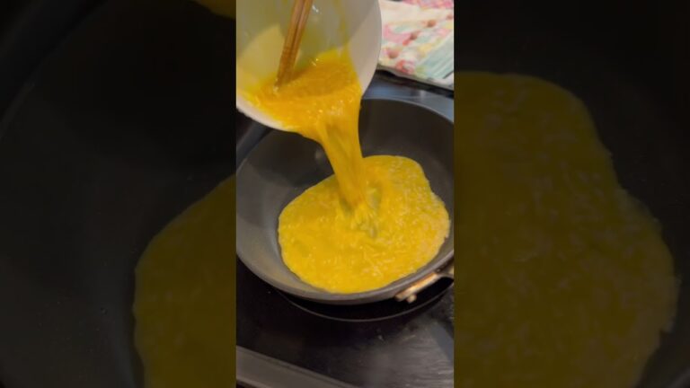 🥚Carbonara Scrambled Eggs Toast - カルボ風スクランブルエッグトースト