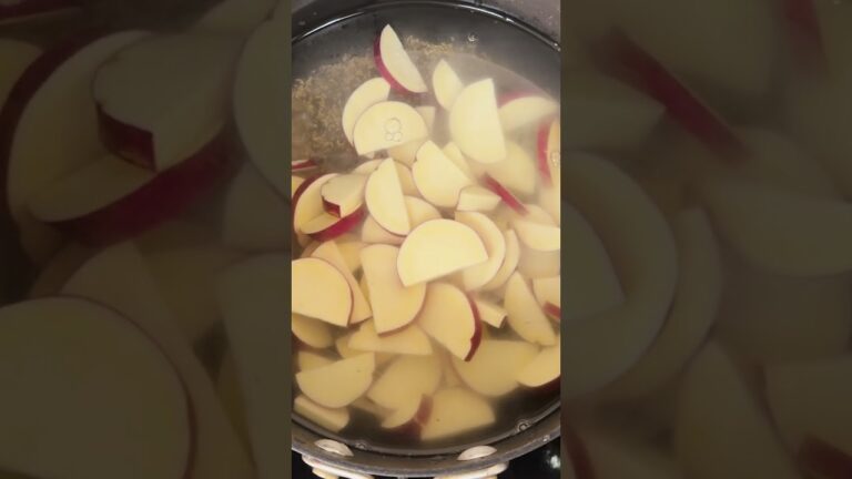 秋と冬のほっこりお味噌汁で癒され『さつまいもと白菜のお味噌汁』 #shorts