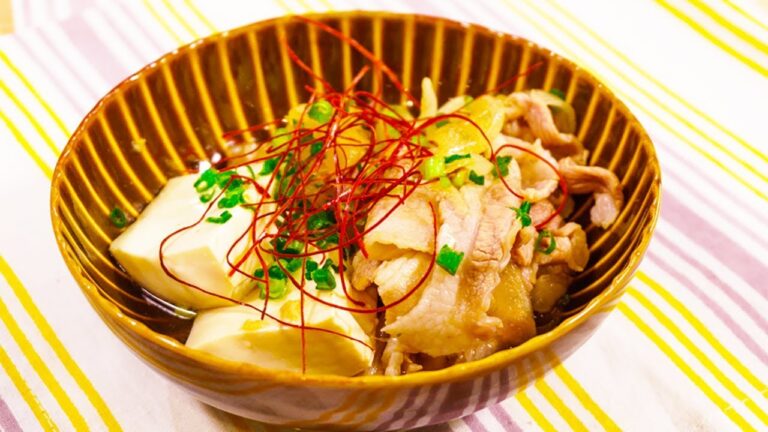 めんつゆで煮込む！コク旨お手軽♪肉豆腐