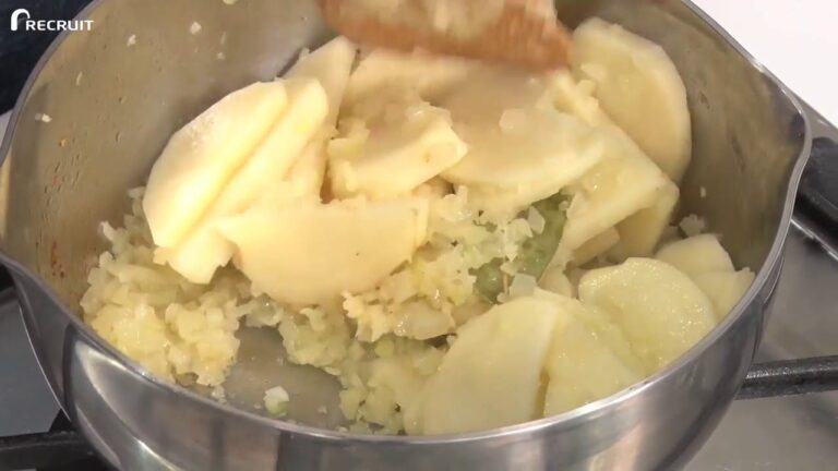 そら豆とじゃがいものポタージュの人気レシピ・作り方   素人の味から今日で卒業、家庭で作れるプロの絶品レシピ！ ゼクシィキッチンでかんたん・おいしい