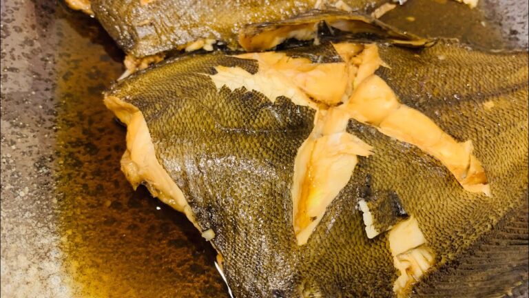 獲れたてのヒラメを煮付けにしたら身がフワフワで驚くほど美味しかった♪