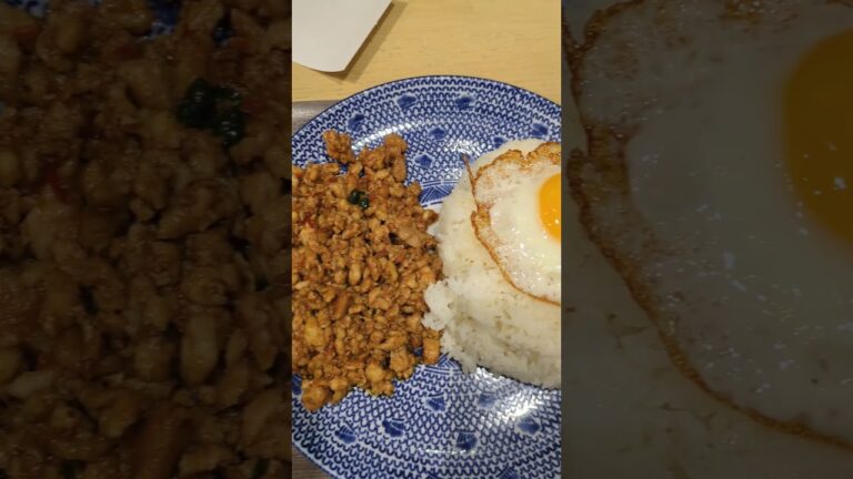 20241020東京都千代田区丸の内　マンゴーツリー東京　鶏肉のガパオライス#マンゴーツリー東京#鶏肉のガパオライス