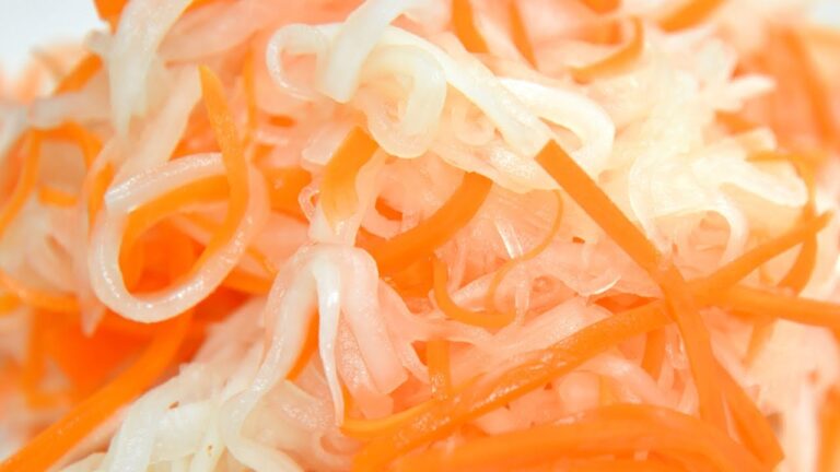 紅白なます（大根と人参の甘酢漬け）