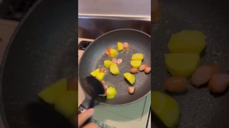 【ほうれん草とじゃがいもの美味し過ぎる炒め物】#shorts #short #簡単レシピ #おつまみレシピ #じゃがいも料理 #ほうれん草 #ソーセージ #料理 #居酒屋メニュー #30代ママ