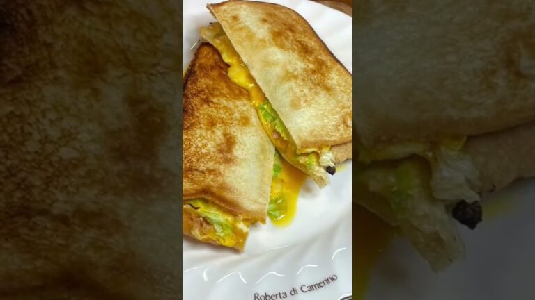 キャベツたっぷりホットサンド！簡単で美味しいです！#shorts