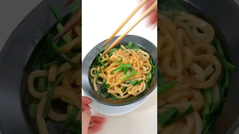 【レンジ1発】シーチキンとにらの甘辛混ぜうどん。 #シーチキン #シーチキンでたんぱく飯 #ツナ缶 #冷凍うどん #うどん #うどんレシピ #レシピ #簡単 #時短 #すぐできる #shorts