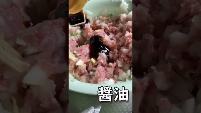 【主婦の時短激ウマレシピ】使うのはレンジのみ！白菜シュウマイ