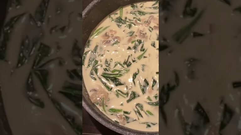 重たすぎてパスタソースになったマッシュルームとほうれん草のスープ #牛乳 で作るべし #男飯 #スープ #パスタ  #shorts