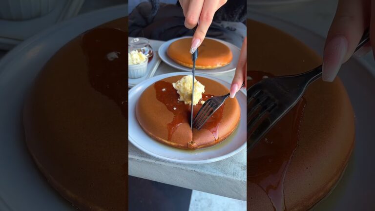 絵本に出てくるようなつるつる分厚いホットケーキがあるカフェ🥞 #名古屋グルメ