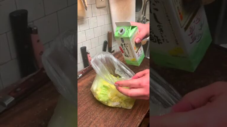 無限　ピリ辛白菜　#Shorts　#無限　#白菜　#料理　#レシピ　#moroha風